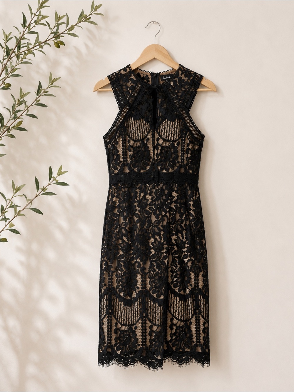 LULUS | Black Lace Midi Dress | Medium